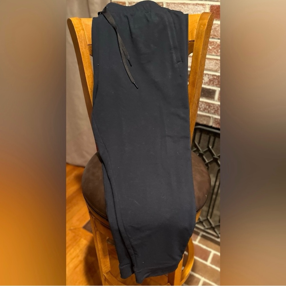 ALL IN MOTION - 2/$21 Men's Sweatpants 1 grey, 1 black.  $21 for both pairs!! - Picture 7 of 7